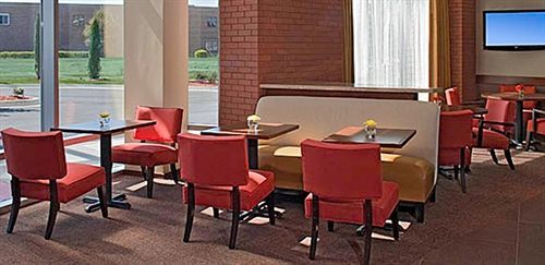Hyatt Place Richmond Airport Hotel 3*